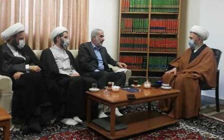 تزکیه مقدم بر تعلیم است و نظام آموزشی ما نیازمند اقدامات تربیتی است تزکیه مقدم بر تعلیم است و نظام آموزشی ما نیازمند اقدامات تربیتی است